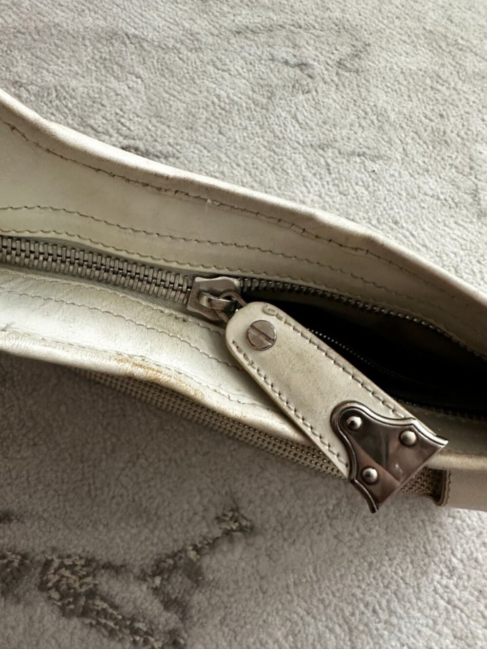 Burberry Prorsum Phoebe Studded Leather Hobo Bag - Picture 14 of 15